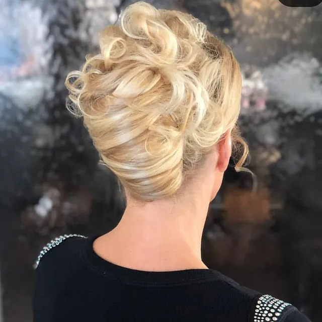 Nova Coiffure AG