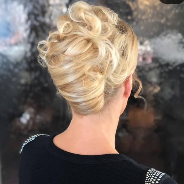 Nova Coiffure AG